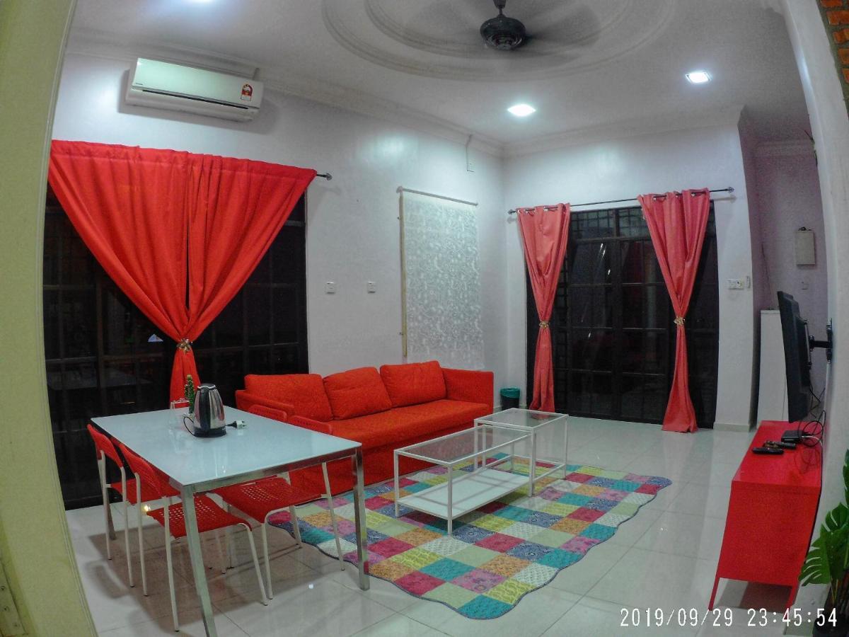Holiday Homestay Dungun Eksteriør bilde